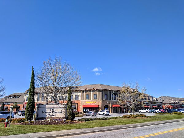 Market District Center storefronts in Statesboro